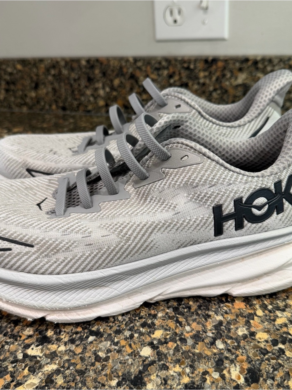 Hoka White and Light Gray Performance Running Shoes Mens 9.5 - Picture 6 of 11